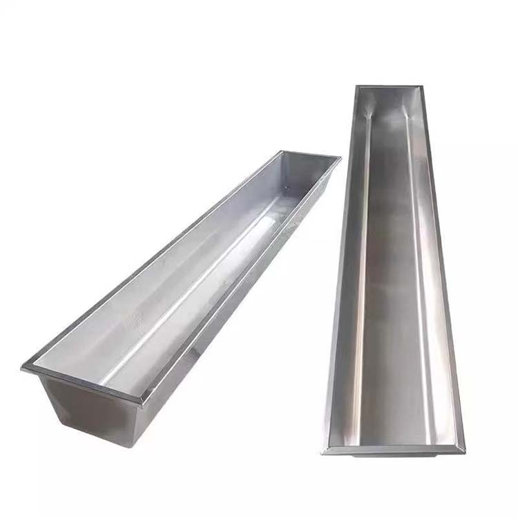 Plastic / Stainless Steel Feeding Trough
