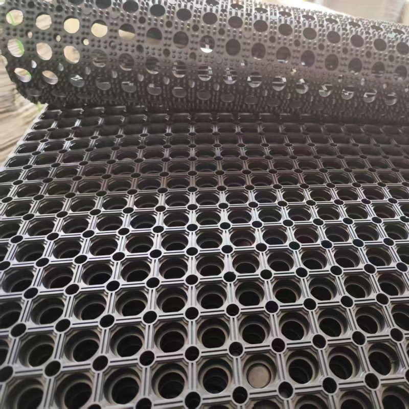 Boar Stall Rubber Mat - Image 2