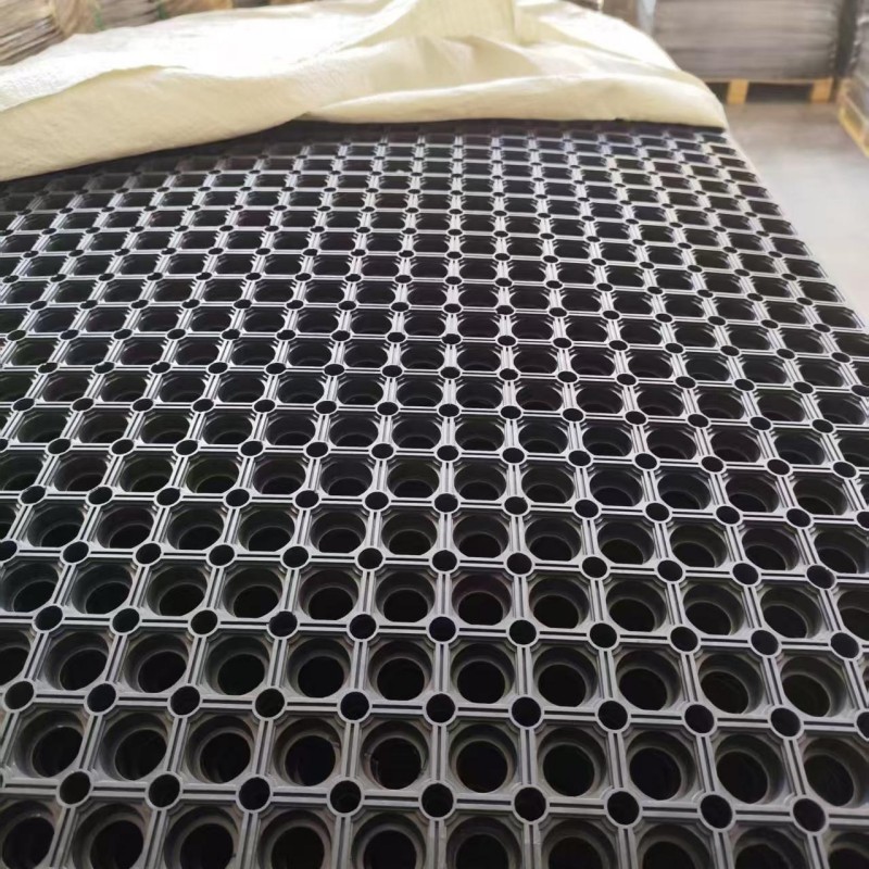 Boar Stall Rubber Mat - Image 4
